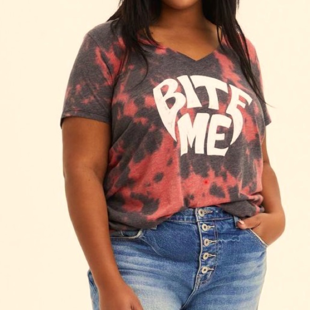 Torrid Vamp Girlfriend V-Neck Tee
